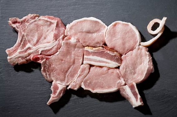 За год Украина почти в половину увеличила импорт свинины