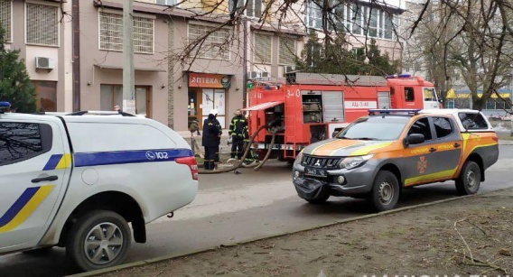 В Николаеве в гимназии ищут бомбы