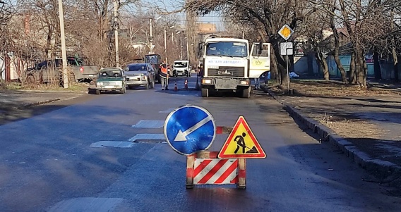 Сегодня в Николаеве дыры в дорогах латают на шести участках