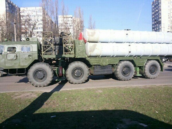 На улицы Одессы выведут военную технику