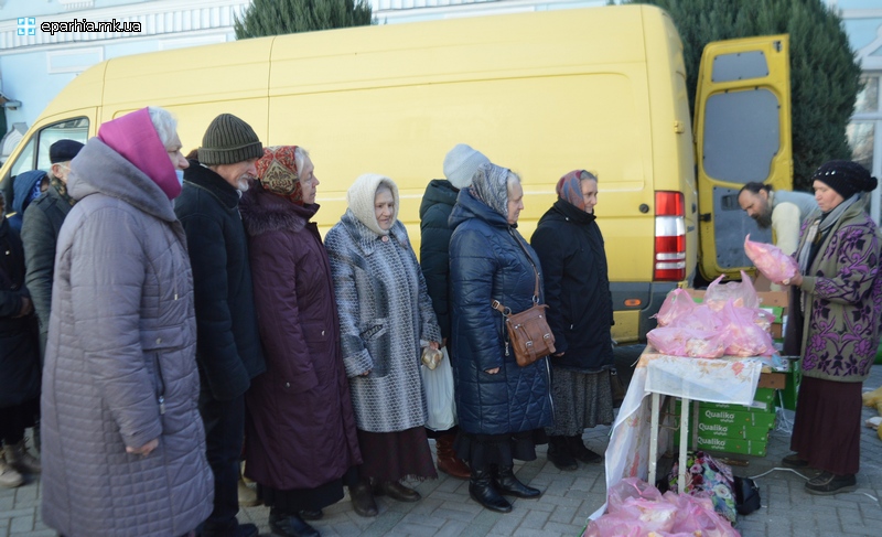 В Николаевской епархии раздали продукты питания нуждающимся