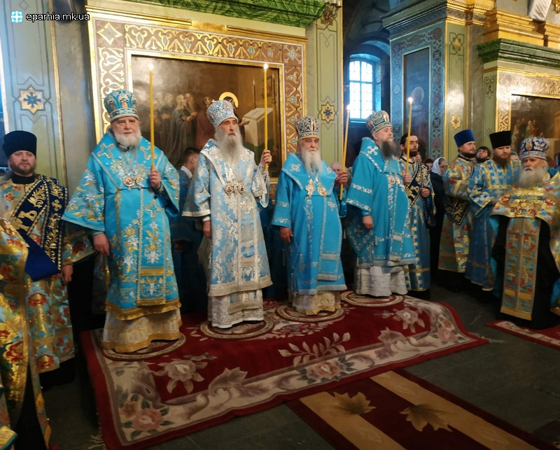 28-29.04.2022 Архиерейское богослужение в Почаевской Лавре.
