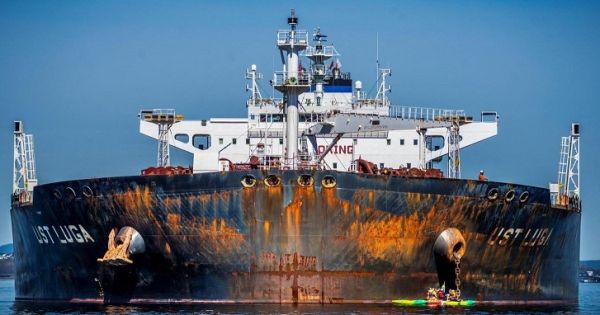 США ударили по «теневому флоту» России: крупнейший перевозчик нефти в Индию лишен международной страховки