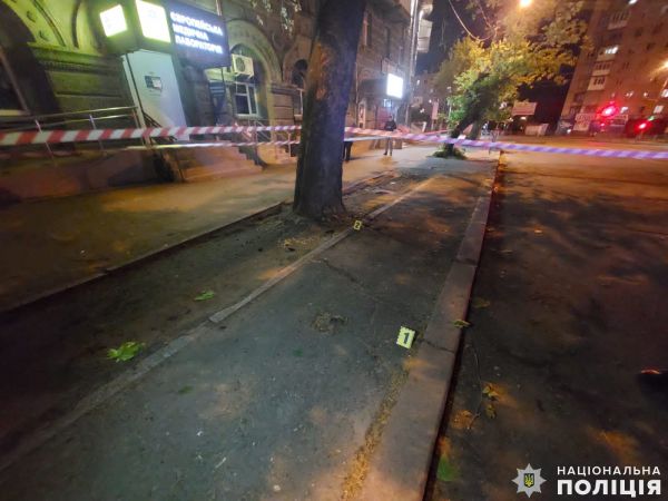 Мужчину, который вчера вечером бросил в центре Николаева гранату, подозревают в покушении на убийство