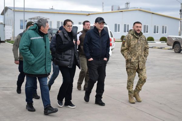 Восстановление завода "Agrofusion" и проблемы аграриев: на Николаевщине министр экономики встретилась с предпринимателями