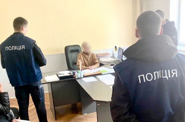 На Николаевщине задержали чиновницу, требовавшую взятку с подчиненного