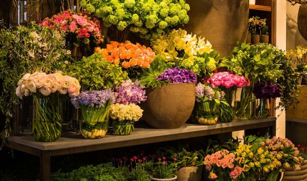 Флористические советы от Flowers.ua: оформление и уход за букетами цветов
