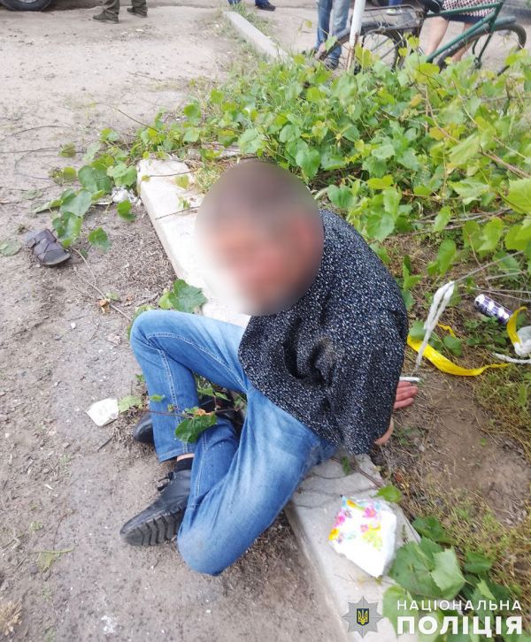 В Николаевской области во время застолья зарезали мужчину