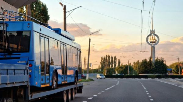 В Николаеве появился еще один новый низкопольный троллейбус