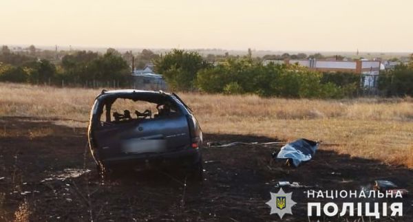 Возле Черноморки сгорел «Опель», водитель погиб