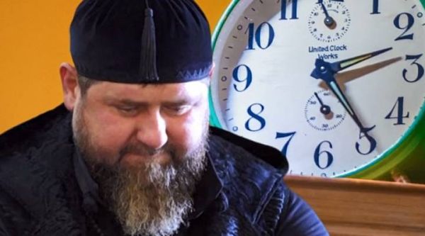 В Чечне распухший Кадыров впал в кому, его транспортировали в Москву