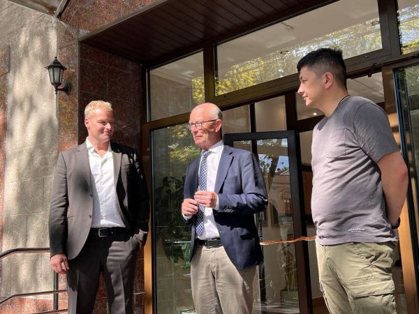 В Николаеве открылся бизнес-офис датской компании, приехал посол. Фото