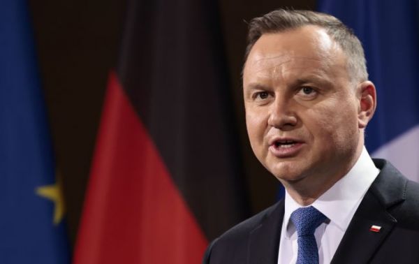 Президент Польши Дуда сравнил Украину с утопленником, который может утащить на глубину