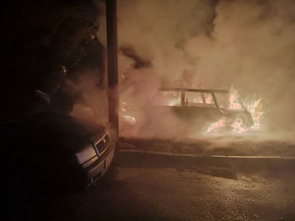 Сегодня ночью в Николаеве сгорел легковой автомобиль