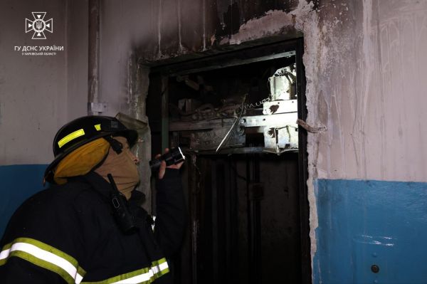 В Харькове мужчина сгорел в лифте