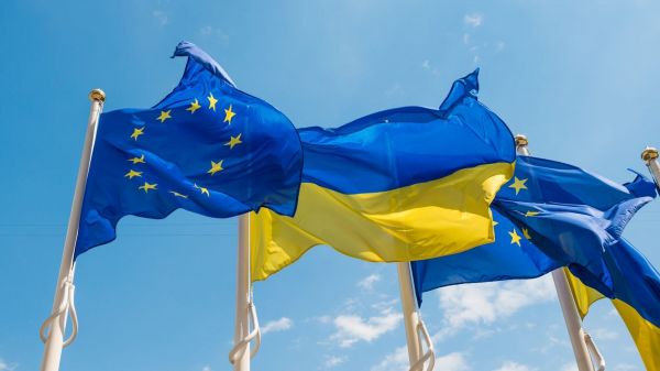 Переговоры о членстве Украины в ЕС начнутся в понедельник, 18 декабря