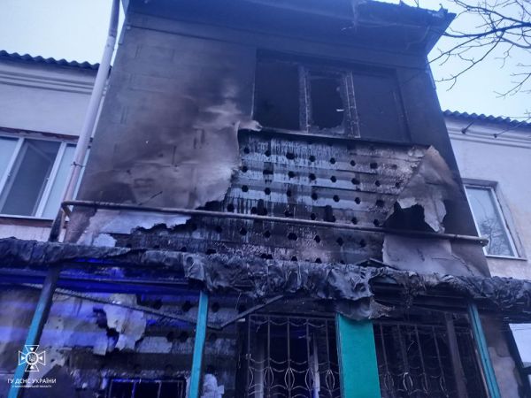 В Николаеве горел двухэтажный дом. Фото