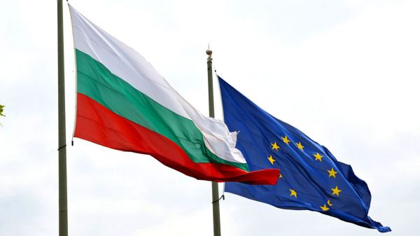 Венгрия дала добро: ЕС создаст фонд военной помощи Украине на 5 млрд евро в год