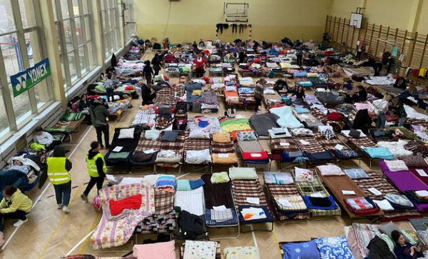 Соцпомощь от ЕС для беженцев должна поступать в бюджет Украины, – Зеленский