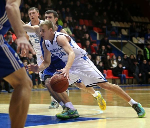 В сборную Украины по баскетболу включены николаевец Анатолий Шундель и двое экс-игроков МБК «Николаев»