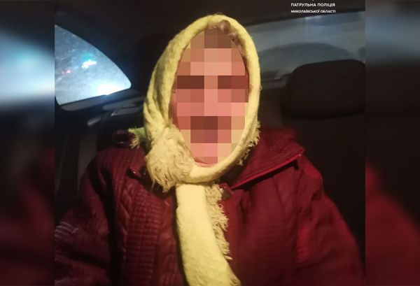 Полицейские помогли старушке, которая потерялась, приехав к сыну в Николаев