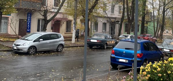 В Николаеве утвердили Правила парковки автомобилей