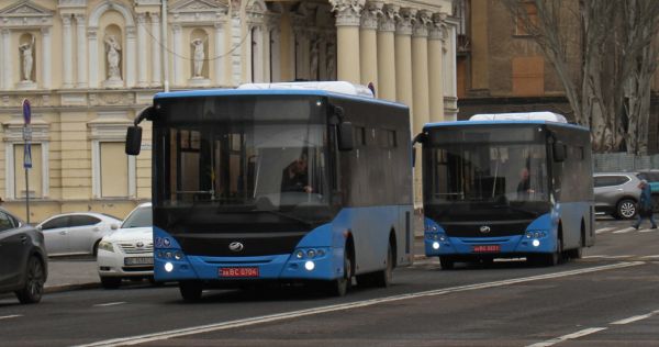Николаев получил еще два пассажирских автобуса при финансовой поддержке Дании (фото)