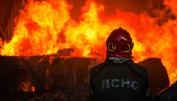 На Николаевщине ночью оккупанты нанесли удар по фермерскому хозяйству