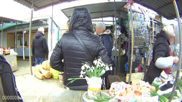 На николаевском рынке торговали краснокнижными подснежниками