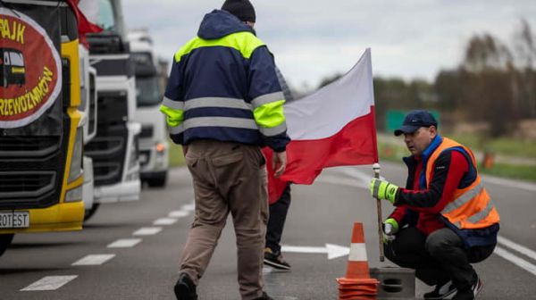 Польские фермеры продлят протесты на границе с Украиной до майских праздников