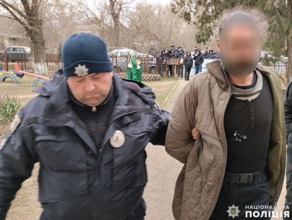 Нас волки съедят, если будешь кричать, – детали похищения восьмилетней девочки в Николаевской области