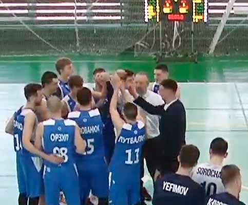 Баскетбольные команды прифронтовых Харькова и Николаева сыграли в чемпионате Украины в высшей лиге