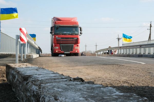 В Николаевской области восстановили еще два моста, один из них открыт для грузового транспорта