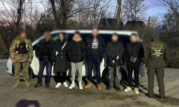 Пятеро мужчин из Николаевской и Одесской областей заплатили по 8 тысяч, чтобы выехать из Украины