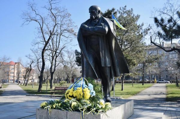 В Николаеве отметили 210-ю годовщину со дня рождения Тараса Шевченко