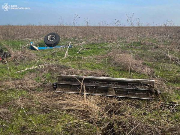 В Николаевской области подорвался трактор с культиватором
