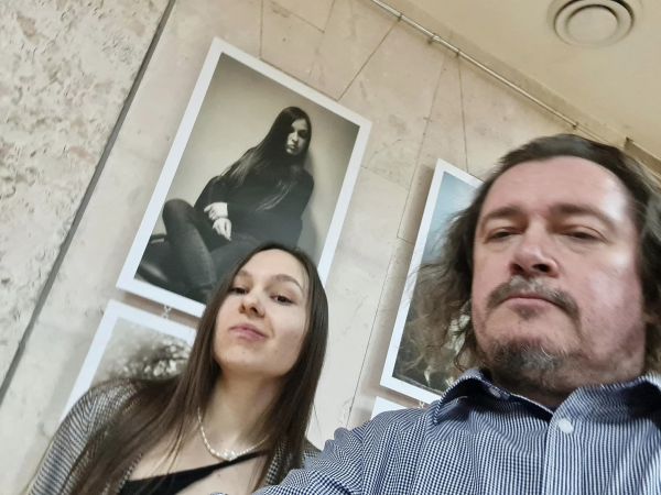 В Николаеве открылась выставка женских портретов Павла Деменского