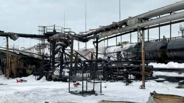 На нефтебазе в Краснодарском крае сгорели три цистерны с топливом