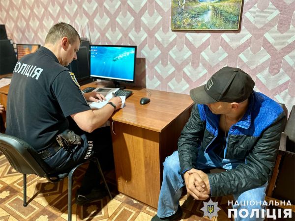 На Николаевщине мужчина, который сломал уличные камеры наружного наблюдения, сам сдался полиции