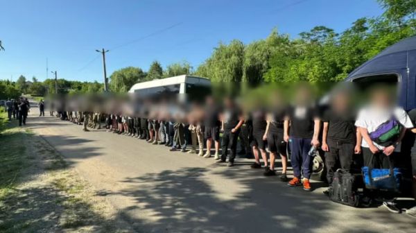 В кортеже уклонистов, которые прорывались к молдавской границе, были и мужчины из Николаевской области