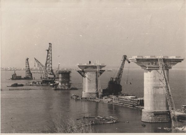 Ровно 60 лет назад в Николаеве открыли Варваровский мост