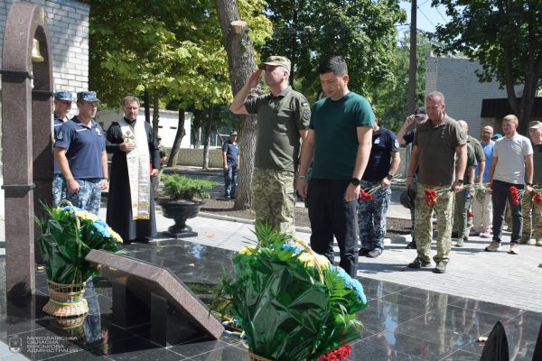 В Николаев приехал командующий ВМС ВСУ Неижпапа