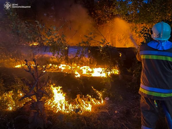 На Николаевщине ночные пожары и возгорание в прошедшие сутки тушили более ста огнеборцев