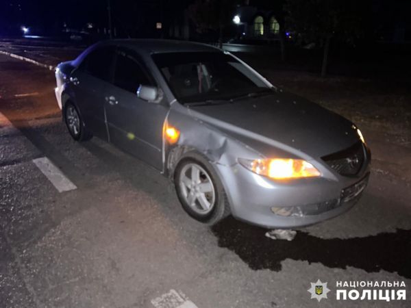 На пешеходном переходе в Николаеве автомобиль сбил женщину