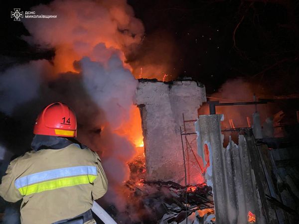 На Николаевщине из горящего жилья людей вытаскивали соседи