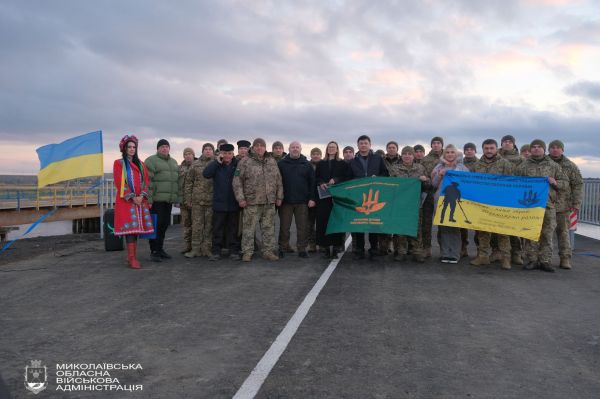 В прифронтовой Николаевщине восстановили мост через реку Ингулец