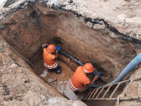 В Николаеве в Ингульском районе авария центрального водопровода