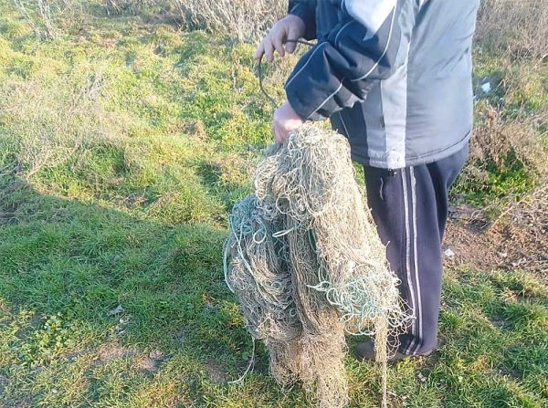 На Николаевщине оштрафовали рыбака, который ходил по берегу с сухой сетью