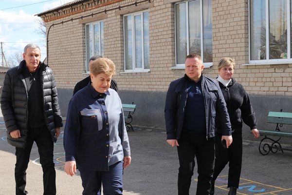 Моніторинг закладів освіти інституційного типу: Антон Табунщик відвідав Антонівський мистецький ліцей